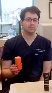 In honor of #NationalSunscreenDay, Drs. Joel and Daniel Schlessinger are sharing their top sunscreen picks for this summer 🧴#DermatologistApproved #Sunscreen #DermatologistRecommended | LovelySkin.com