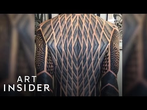 Full-Body Tattoo Is Perfectly Symmetrical