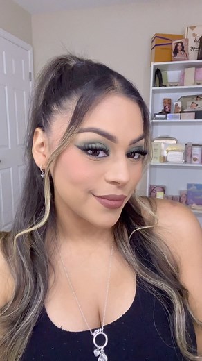 5.9K views · 311 reactions | Cute & Quick Hair Style來 Hot Tool: @hottoolspro #explore #trending #viral #beforeandafter #reels #instagram #fyp #tiktok #follow #trendingreels #hairstyle #curls #hottools #hottoolspro #makeup #beauty #content #contentcreator #hairdo #halfuphalfdownhairstyle #foryou | Makeup by Jess | Facebook