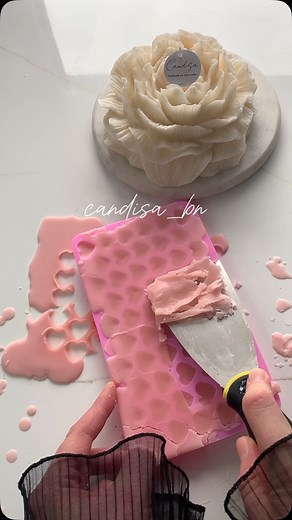 998K views · 7.3K reactions | So satisfying - Clean up ✨ • • • • • • #candle #candles #homedecor #handmade #smallbusiness #candleofinstagram #soycandle #candlelover #love #scentedcandles #candlemaking #waxmelts #soywax #home #candleaddict #suppportsmallbusiness #candleshop #candlelight #fragrance #shoplocal #decor #homefregrance #soywaxcandles #reelsinstagram #handpoured #giftideas #art #reels #instagood #explore | Candisabn | Facebook