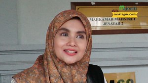 1.3K views | Tiga Mahkamah Majistret Kuala Lumpur hari ini menetapkan April dan Mei tahun depan bagi memulakan perbicaraan melibatkan usahawan tudung, Norjuma Habib Mohamed yang berdepan empat pertuduhan mencederakan dua individu dan khianat, tujuh tahun lalu. Peguam Faiz Kamal Jaafar memaklumkan, mahkamah turut membenarkan permohonan pihak pembelaan untuk pengurusan kes dan penyerahan semula dokumen, tujuh tahun lalu. #majoriti #norjumahabib | Majoriti | Facebook