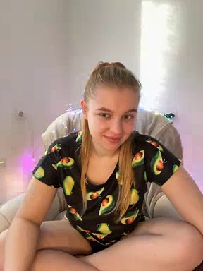 Fuck my virgin pussy so hard