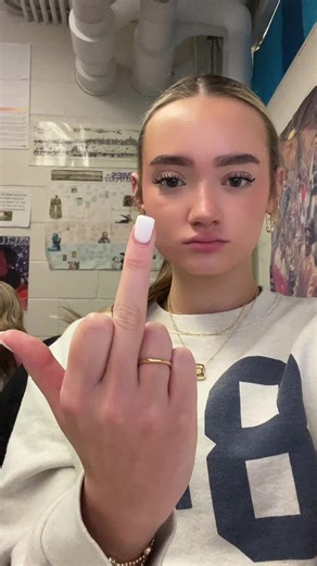 ella (@ellathemidwestprincess)’s videos with original sound - dontfollow