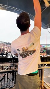 Rain..??? What rain?! WESTON SUPER-MARE you were the nuts!!!!! Thank you for sticking it out with us 🙏🏼❤🙏🏼 There was no way the rain was gonna dampen your energy… THANK YOU from the bottom of our hearts ❤❤❤ Third year in a row now and you did not disappoint!! We bloody love you ❤❤❤ ☔🌧💦🌧💦☔ A MASSIVE thank you to Mambo Ibiza & @clCalifornia Classic Events for having us once again ❤❤ #music #saxophone | Lovely Laura