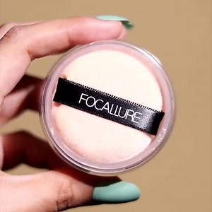Best solution for oily skin FOCALLURE oil free loose setting Powder gives you a matte flawless finish Price 2190/- Comes in 3 shades Free lipliner with all.orders about 3000 Message us for orders Online shop at www.focallure.lk Imported and distributed by Perfect summer cosmetics pvt ltd authorised agent for focallure cosmetics in Sri Lanka | Focallure Sri Lanka