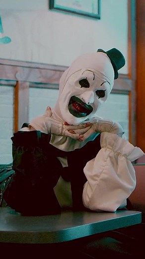 Terrifier Movie Horror Scenes - Skin Suit & Boyfriend Drama