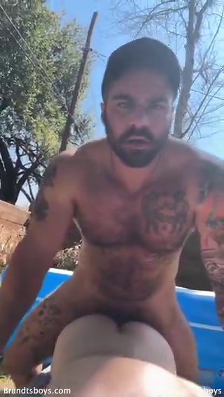 RT @BrandtsBoysNash: POV: Your sister won’t get in the pool with her hot boyfriend so he makes you get in with him instead 😳 If you wanna s…
