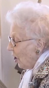 96-year-old Magda Olivero. #akpainku #singer | Zitu Benafa