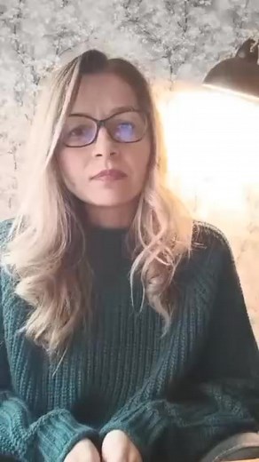 ⛔ Преяждаш не от глад, а от болка. И всяка хапка казва „нямам сили...