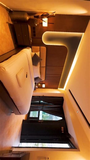 Step into luxury! ✨ Take a tour of our stunning Deluxe Room, where comfort meets elegance. Unwind in style and experience the ultimate retreat. Book Now! | Cascade Resorts