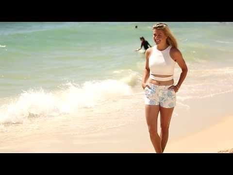 Eugenie Bouchard hits the beach - Hopman Cup 2014