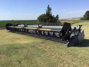 2010 AGCO 8200-35R Flex Head W/Crary Air Reel | Agriculture