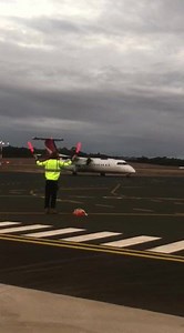 19K views · 1.1K reactions | History was made this evening with the first Qantas flight arriving in Bendigo from Sydney ✈️ | Explore Bendigo | Facebook