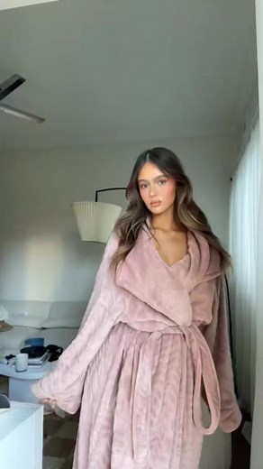 14K views · 108 reactions | #foryou #mx #outfit #model | Abril Candia | Facebook