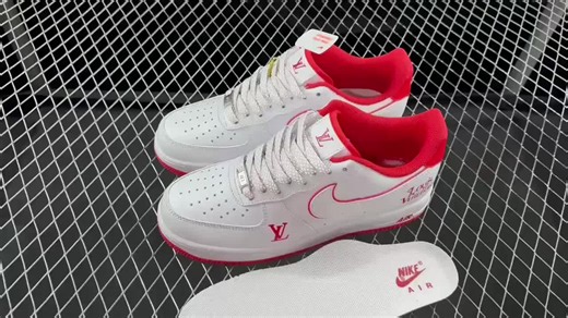 #shoelover #shoe #hot #sneakers #popular #fyp #shoe Nk Air Force 1'07 Low joint model Air Force 1 low-top casual sneakers CW2288-111 Size: 36 36.5 37.5 38 38.5 39 40 40.5 41 42 42.5 43 44 44.5 45 K.D4