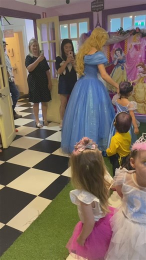💕Deluxe My First Princess High Tea, Pamper & Disco Party! Suitable for girls & boys!! 👑👑. ⭐️2 hours Deluxe Package includes everything⭐️ 2 Princess Themed private rooms!! Deluxe Package 8girls $690 🎈SPECIAL BIRTHDAY CHILD FREE 🎈 little girl wished she were a princess. Give her a First Princess birthday with friends, and we will make your little one’s feel like royalty. A complete themed table setting decorations, Amazing Pampering, discotime, games,food & Cake time, everyone will have a bal