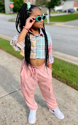 Khalani Simon on Instagram: "VIBING 😎😘🙌🔥 #swagprincess #babygoat #babyboss #lanilove #kidyoutuber #youngstar #kidentrepreneur #nickiminaj #miniinfluencer #explorepage #explore #viral #kidartist #khalanisimon #newmusic #kidmoldel #drillbeats #kidrapper #fashionista #femalerapper #youtubers #rapgame #viral #model #drillmusic #princessswag #bigstepper #scenekiller #youtuber"