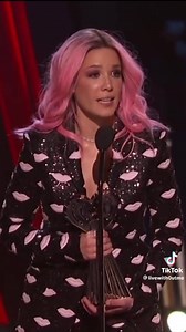 "FANGIRL" — ‍♀️✨ | Fangirl Problems | Facebook