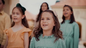 73K views · 2.9K reactions | Versuri: Traian Dorz Melodie: Nicolae Moldoveanu Interpretare: Grup de copii din „Oastea Domnului” – Ighiel, judeţul Alba Cântarea face parte din tezaurul Mişcării „Oastea Domnului” din Biserica Ortodoxă Română ℗ & © Organizaţia Creştină Agape 2023 #pricesne #muzica #copii | Cântări Nemuritoare și Pricesne Ortodoxe | Facebook