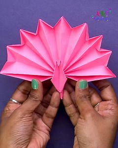 24K views · 237 reactions | paper peacock is ready to show off its feathers! 連 Would you like a tutorial? #DIYProjects #PaperCraftTutorial #CreativeIdeas | Art All The Way | Facebook