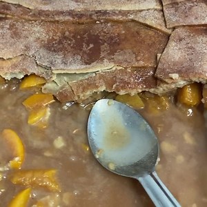 襤襤襤 #customcake #birthdaycake #detroitcake #detroitbaker #detroitsweets #detroit #customsweets #rosevillebakery #fondantcake #buttercreamcake #customcookies #detroitcookies | EnJoya Sweets | Facebook