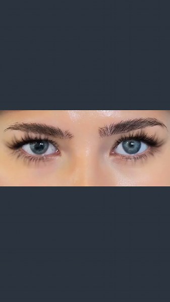 Experience eye dilation drops with Paige! Pay attention to her eye on thenleft 👁️✨ During your eye exam or eye emergency appointment, your optometrist may use various techniques & tools to assess the heath of your eyes. One of these techniques involve using medicated eye drops to enlarge your pupils temporarily. Check out our website to learn more about dilated eye exams, or to book your next one! #dilatedpupils #dilatedeyeexam #yegoptometry #yeglocal