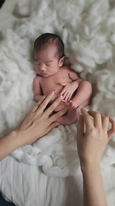 239K views · 2.2K reactions | Angel #chupanhbetainha #chupanhnewborn #newbornworkshop #babystudiophotography #newbornmentor #chupanhnewbornhanoi #chupanhsosinh #chupanhgiadinh | Angel Studio - Chụp ảnh gia đình và bé yêu | Facebook