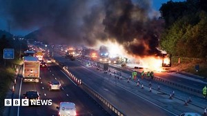 M25 closed after lorry fire damages road surface in Essex