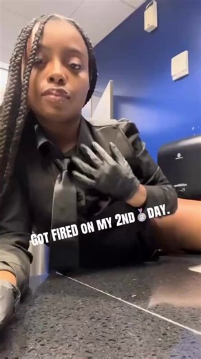 A lady got sacked at her work because she did a seduction s3xy video in her office