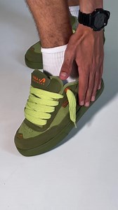 Como passar cadarço no Tesla Vedanta 👟 Um verdadeiro tanque de guerra pro dia a dia! . . . Tênis Tesla Footwear Vedanta Olive R$316,34 no PIX Conferir disponibilidade de tamanhos em DSSKATE.com.br #Tesla #Footwear #Cadarço #Streetwear #Skate #DSSkateShop | DS SKATE