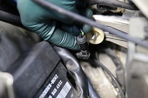 Faulty Engine Temperature Gauge Troubleshooting and Repair - On Demand Video | Product | MercedesSource.com