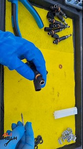 Fuel injector cleaning with carb cleaner #Flush #oilchange #mechanic #cargirls #carguys #carwash #cleaning #satisfyingvideo #detailing #meguaers #maintenance #camry #qualityparts #qualityrepairs #alimech #headlights #brakerotors #brakerotor #satisfying #spain #barcelona #oilchange #reelart #artreels #toyota #powertools #diyprojects #restoration | Alimech