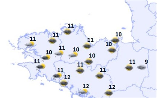 Heylittlelina sex je connais et vois Alina lors de ses