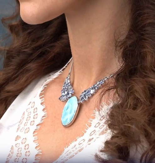 The way this Marahlago Larimar Grace necklace with blue topaz and spinel in sterling silver catches the light... (Chef's kiss) -Larimar -Blue Topaz -Sterling silver -18 inches #whenitsyourtimetoshine #luminagem #wilmingtonnc #ilm #luminagemilm #shopilm #designerjewelry #wilmington #carolinabeach #wrightsvillebeach #kurebeach #fortfisher #southport #lelandnc #hampsteadnc #theforumnilm #jewelry #shoplocal #oneofakind #oneofakindjewelry #marahlago | LuminaGem