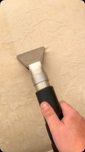 Bringing the colour back to this sofa!! #deepcleaning #steamcleaning #homecleaning #sofacleaning #cleaningservices #asmrcleaning #asmr #domesticcleaning #backtolife | Clean_as_Day