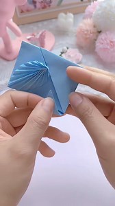 Title: "Pen Pal Connection: Origami Envelope Tutorial" Hashtags: - #PenPalConnection - #OrigamiEnvelope - #HandmadeOrigami - #HandmadeEnvelope - #OrigamiTutorial | paper craft