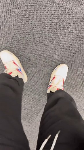 100K views · 2.5K reactions | Kids love doing this. #kids #toddlers #feet #shoeslover #leftfoot #rightfoot #NotKarltonBanks | Notkarltonbanks | Facebook