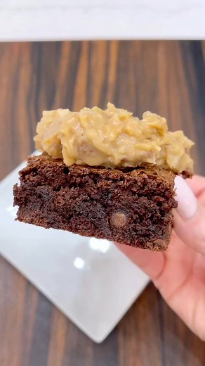 German Chocolate Cake Frosting #germanchocolatecake #germanchocolate #germanchoc | Melissa Roberts