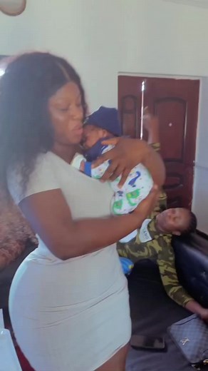 Destiny Etiko, visit her sister that just give birth and showers pray on the new born baby... | Nigeria entertainment gossip