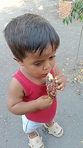 Jesús comiendo choco banana 🍌 | Maria Maria Zaragoza