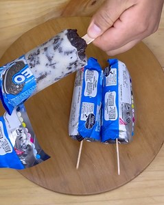 Si no sabes como sorprender a los más pequeños de la casa, Entonces sorprende con este delicioso helado de oreo. | Recetas de Adela