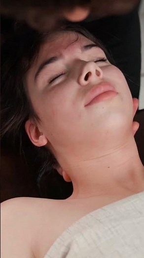 Neck cracking and chiropractic adjustments for student Lisa #chiropractic