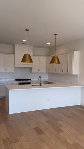 MULTIPLE UNITS AVAILABLE🏘️ Want to see more? Contact me for a showing or more information! 📞 817-470-3533 | betricehiller@judgefite.com 📍338 Nursery Lane Fort Worth, Texas 76114 3 beds | 2 1/2 baths | 2,059 Sqft $535,000 #realestate #realestateagent #realtor #texasrealtor #builder #newconstruction #renovation #townhome #luxerytownhome #firsttimehomebuyer #texasrealestate #luxeryhome #moderndesign #modernhome #buyer #buyersagent #sellersagent #seller #markettrends #housingmarket Listed by Jane