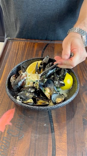 The deep dish | cookinwithswiss