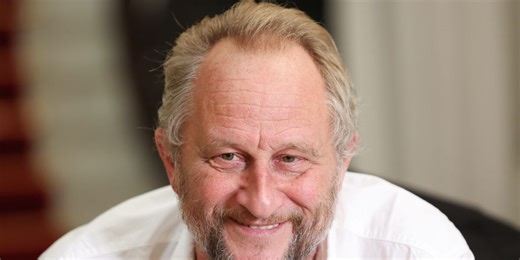 Benoit Poelvoorde raconte une anecdote hilarante à propos de sa rencontre avec Isabelle Huppert