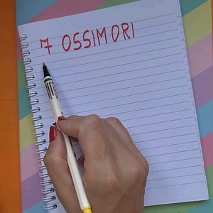 310K views · 12K reactions | Nell' OSSIMORO due parole di significato opposto o contrario vengono accostate per creare un'espressione poetica #maestra #italiano #poesia #scuola #poesia #ossimori #linguistica #arte #canzonibelle | Maestra Federica | Facebook