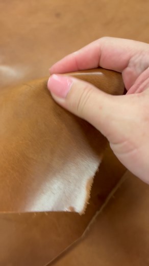 Chic Sparrow Leather Co. on Instagram: "I love playing with new leather! Some Limited editions and maybe even permanent collections coming soon! I have to make them all—the hardest part. #travelersnotebook #newinvwntory #fullgrainleather"