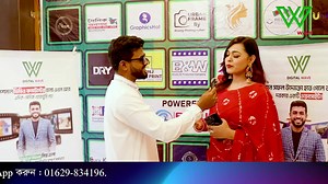 🎥 ডিজিটাল মার্কেটিং-এ নতুন সম্ভাবনার দ্বার খুলছে — Digital Wave IT আপনার ব্র্যান্ডের কথা যেন পৌঁছে যায় হাজারো মানুষের হাতে, তাতেই আমাদের লক্ষ্য! এই ভিডিওতে আপনি দেখবেন কীভাবে একটি ব্যবসা বা পণ্যকে সুন্দরভাবে উপস্থাপন করা যায় লাইভ ভিডিও মার্কেটিং-এর মাধ্যমে। আমাদের প্রফেশনাল ভিডিও টিম, উপস্থাপিকা এবং স্টুডিও সেটআপ আপনাকে এনে দেবে একেবারে নতুন মাত্রার প্রমোশন। 🚀 আপনার প্রোডাক্ট বা সার্ভিস নিয়ে এমন প্রফেশনাল ভিডিও বানাতে চান? ✅ স্ক্রিপ্ট ✅ মডেল ✅ ভিডিও শুট ✅ এডিটিং ✅ ভয়েসওভার সবকিছু এক জায়গায় — D