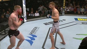 Felder, Hooker slug it out