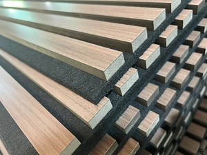 [Hot Item] 3D Customized Decorative Soundproofing Wooden Slats Wall Covering Wood Veneer Felt Acoustic Panel